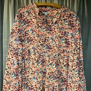 Ophelia Rose- Size large-NWOT- floral light weight blouse, only worn to try on.